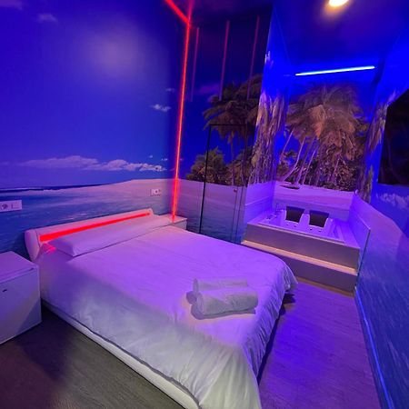 Habitacion Con Jacuzzi Y Bano Privado マドリード エクステリア 写真